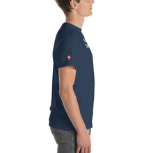 Lade das Bild in den Galerie-Viewer, RICH MEIDLING - Kurzärmeliges T-Shirt
